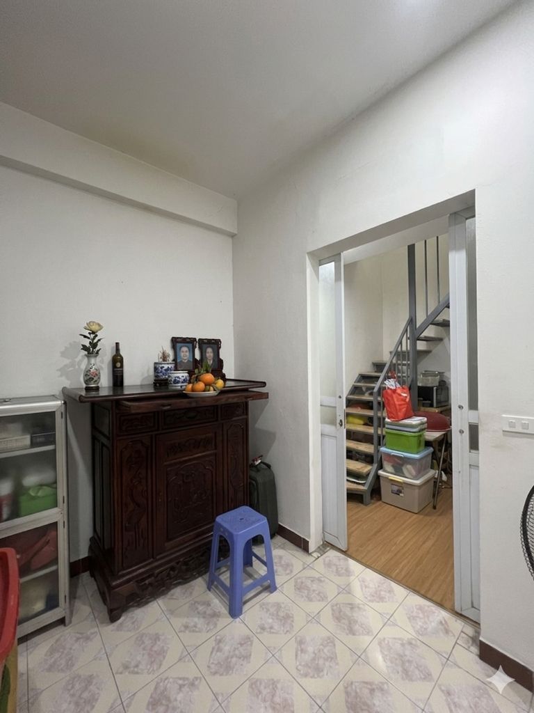 Bán nhà Kim Ngưu - diện tích 80m2 2 tầng - ô tô đỗ cửa - giá 4,8 tỷ