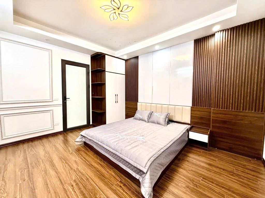 Bán nhà Vĩnh Hưng - diện tích 30m2 5 tầng - nhà đẹp hiếm có - giá 6,8 tỷ