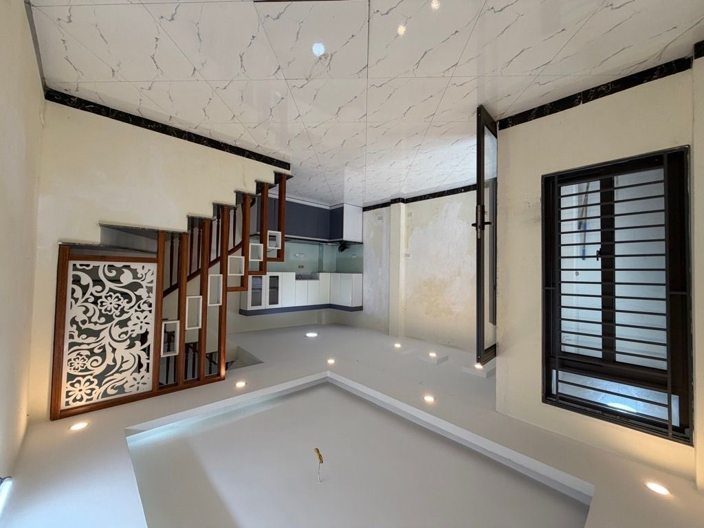 Bán nhà Vĩnh Hưng - diện tích 30m2 5 tầng - gần ô tô - giá 6,8 tỷ