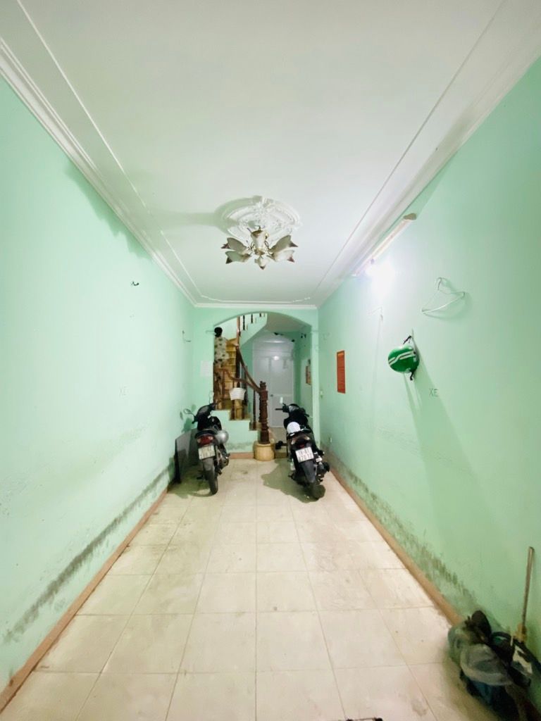 Bán nhà Trường Chinh - diện tích 33m2 4 tầng - Nhà 2 mặt ngõ thoáng - giá 8 tỷ