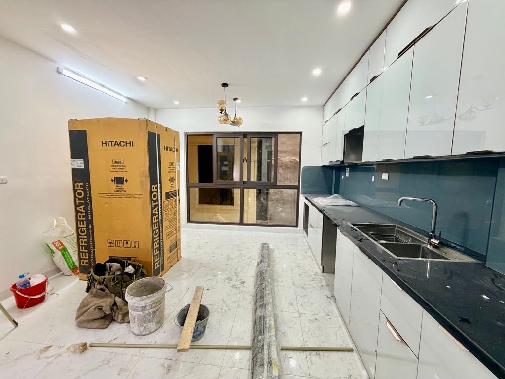 Bán nhà Thổ Quan - diện tích 32m2 6 tầng - Siêu phẩm xây mới thang máy - giá 10 tỷ