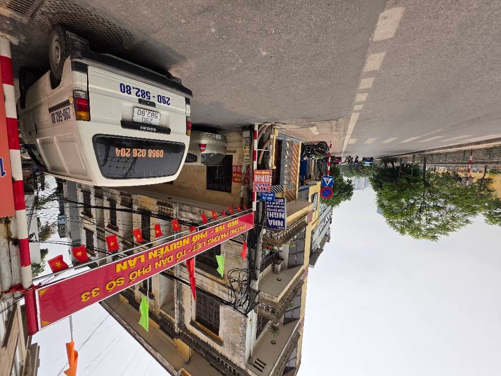 Bán nhà Nguyễn Lân - diện tích 43m2 5 tầng - ngõ ô tô đỗ cổng - giá 6,9 tỷ