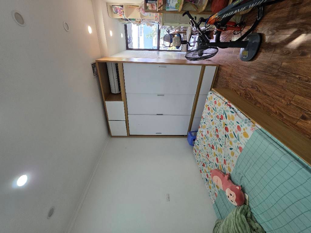 Bán nhà Nguyễn Lân - diện tích 43m2 5 tầng - ngõ ô tô đỗ cổng - giá 6,9 tỷ