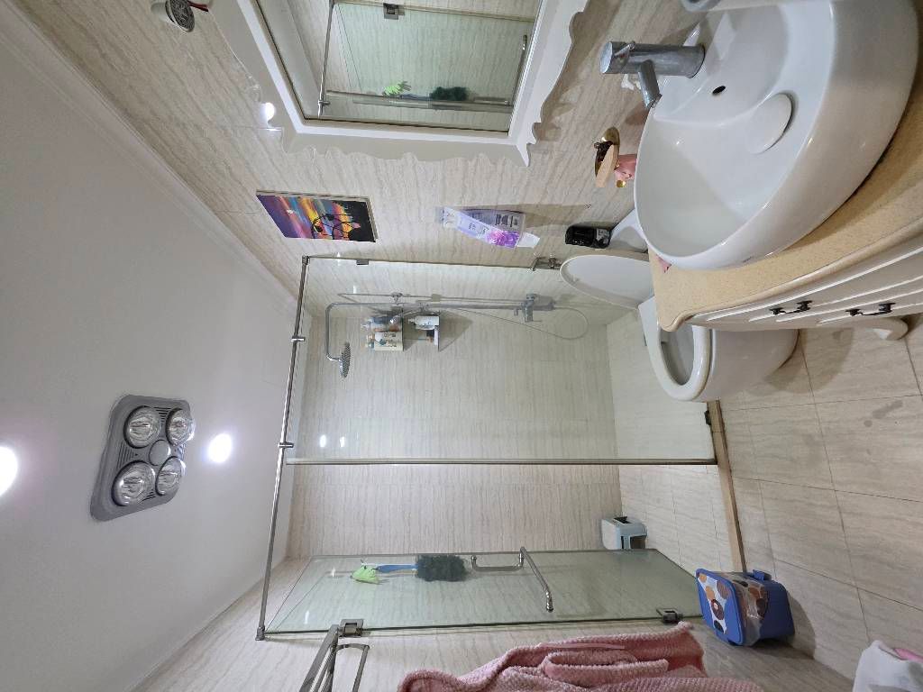 Bán nhà Nguyễn Lân - diện tích 43m2 5 tầng - ngõ ô tô đỗ cổng - giá 6,9 tỷ