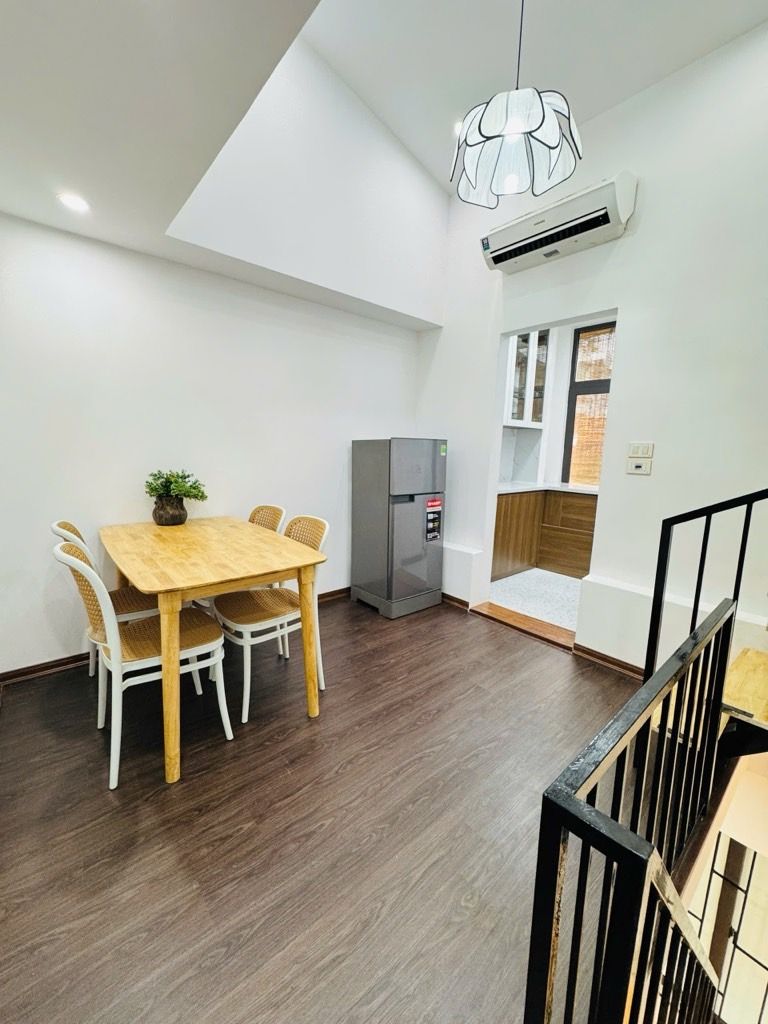 Bán nhà Trương Định - diện tích 16,5m2 3 tầng - Ô TÔ ĐỖ CỬA - giá 0 tỷ