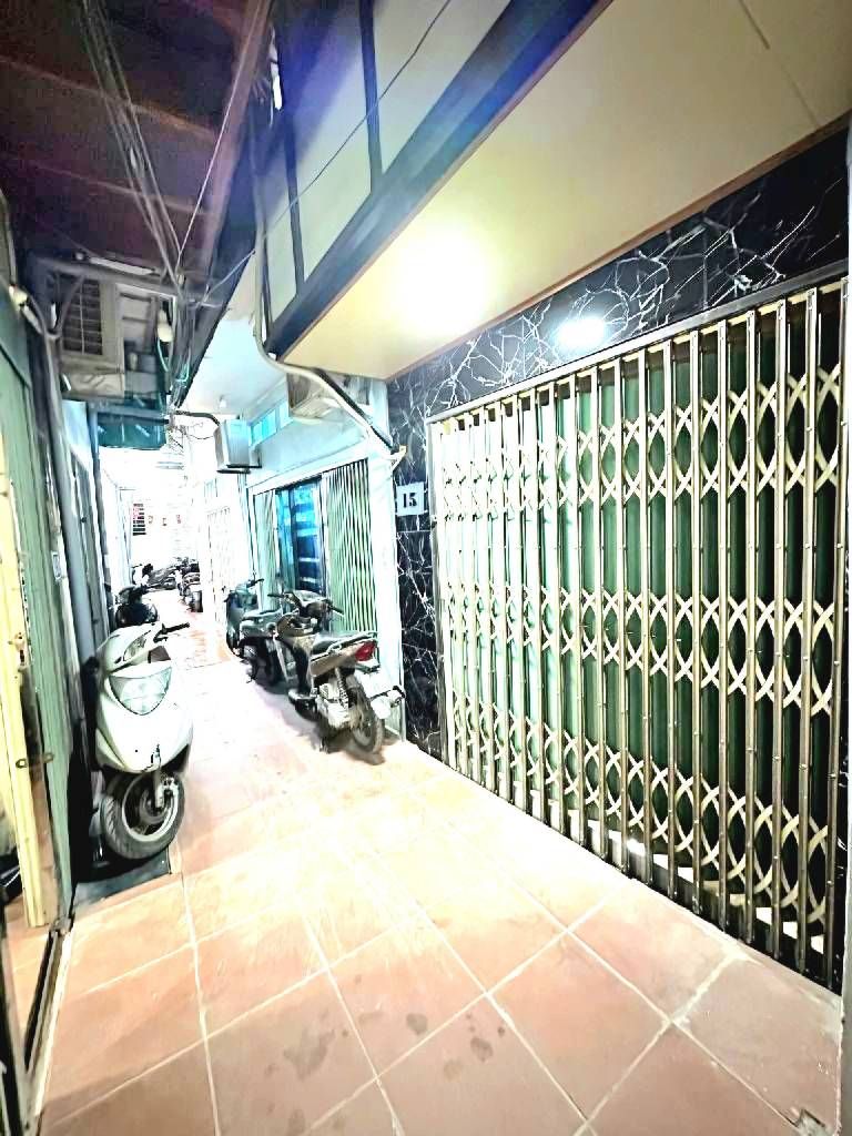 Bán nhà Nguyễn Xiển - diện tích 25m2 3 tầng - Nhà đẹp hiếm có - giá 1,8 tỷ