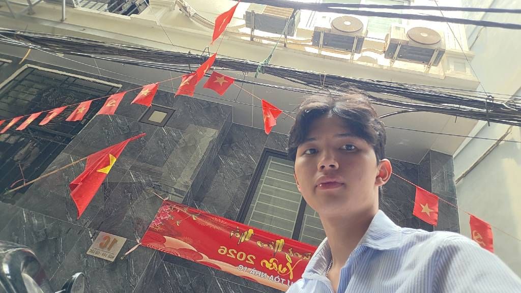 Bán nhà Cự Lộc - diện tích 35m2 3 tầng - THANG MÁY - giá 1,8 tỷ