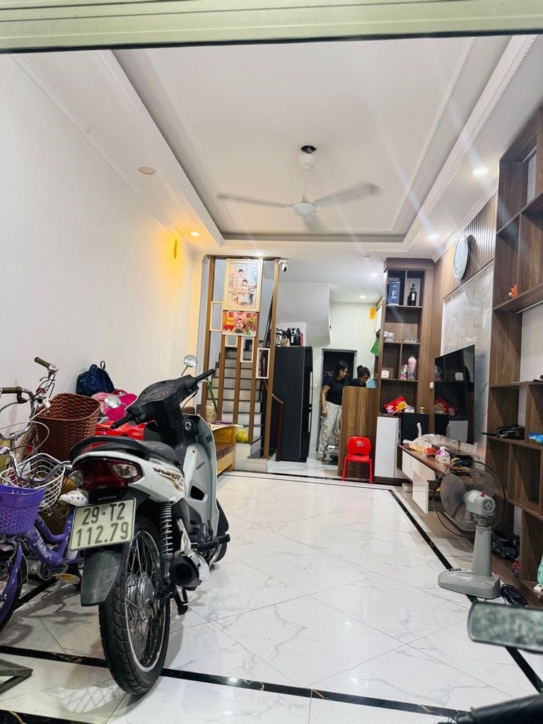 Bán nhà Kim Giang - diện tích 30m2 5 tầng - nhà đẹp hiếm có - giá 8,6 tỷ