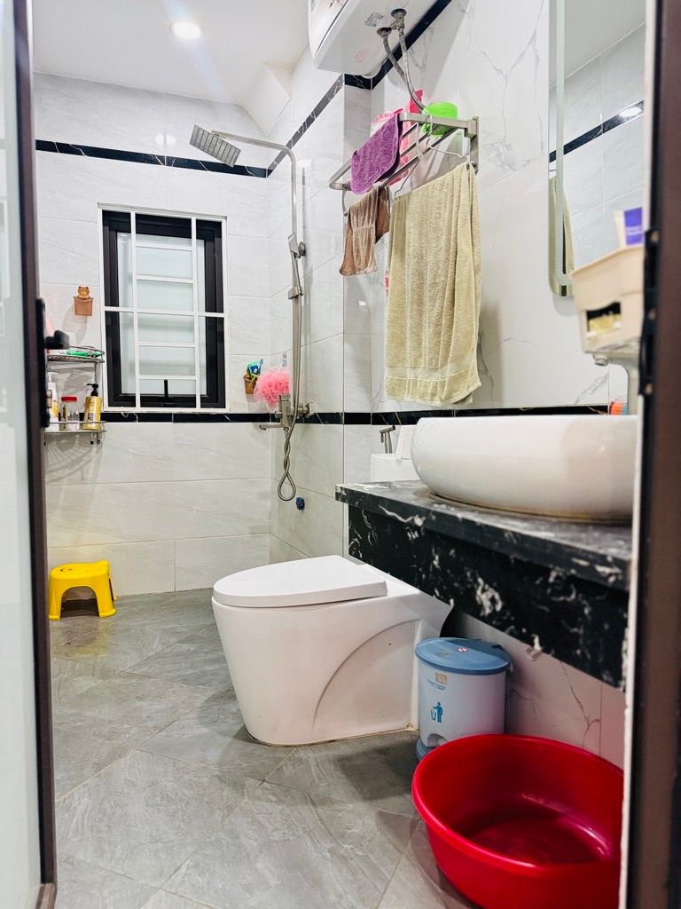 Bán nhà Kim Giang - diện tích 30m2 5 tầng - nhà đẹp hiếm có - giá 8,6 tỷ