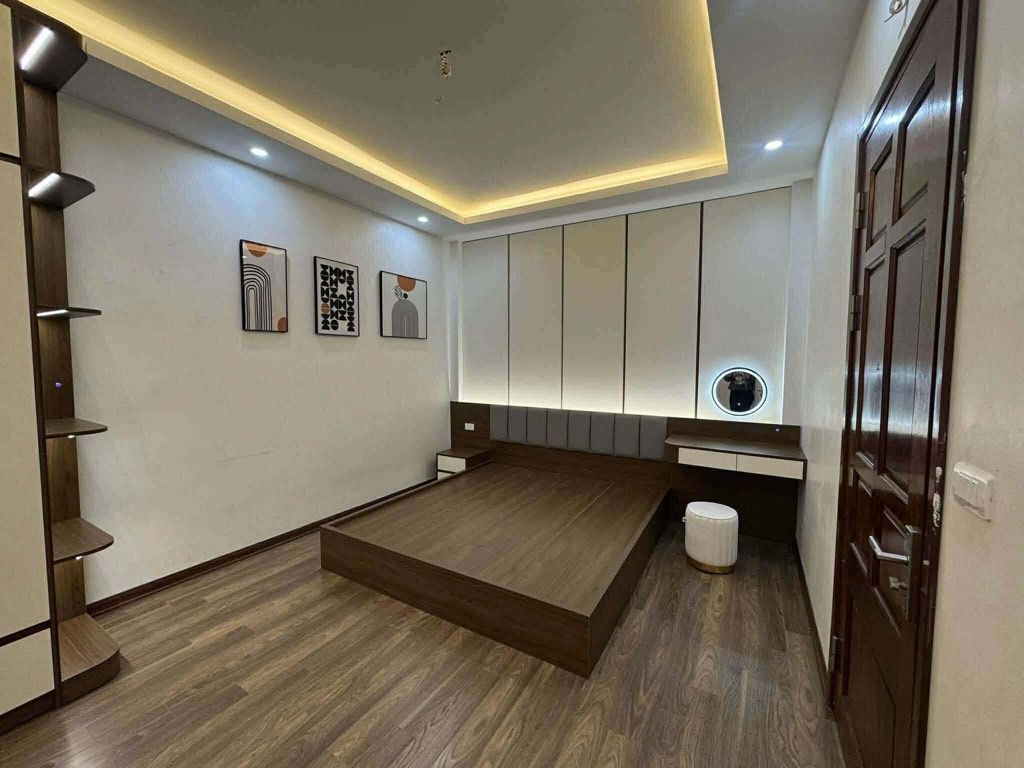 Bán nhà Nguyễn Đức Cảnh - diện tích 30m2 5 tầng - Nhà đẹp BTCT - giá 7,55 tỷ