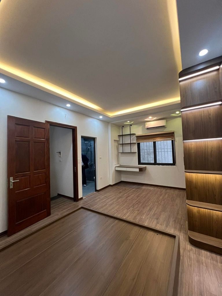 Bán nhà Nguyễn Đức Cảnh - diện tích 30m2 5 tầng - Nhà đẹp BTCT - giá 7,55 tỷ