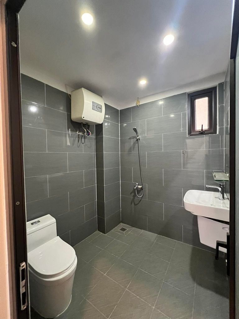 Bán nhà Nguyễn Đức Cảnh - diện tích 30m2 5 tầng - Nhà đẹp BTCT - giá 7,55 tỷ