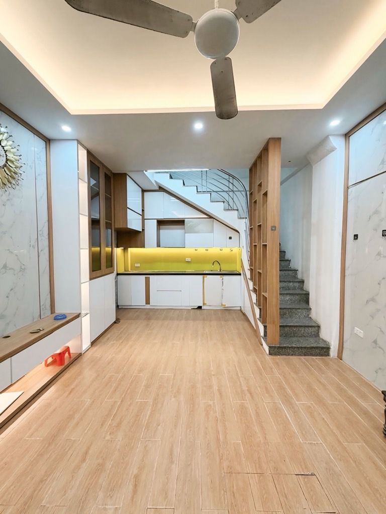 Bán nhà Thuý Lĩnh - diện tích 25m2 4 tầng - Lô góc - giá 3,6 tỷ