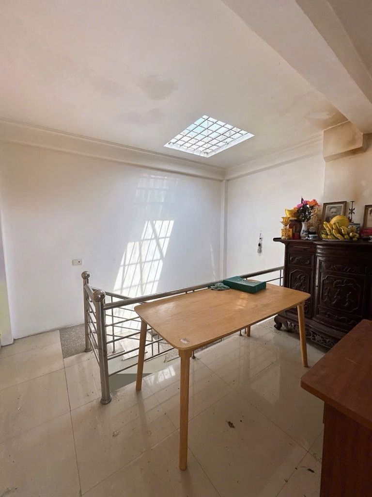 Bán nhà Thuý Lĩnh - diện tích 25m2 4 tầng - Lô góc - giá 3,6 tỷ