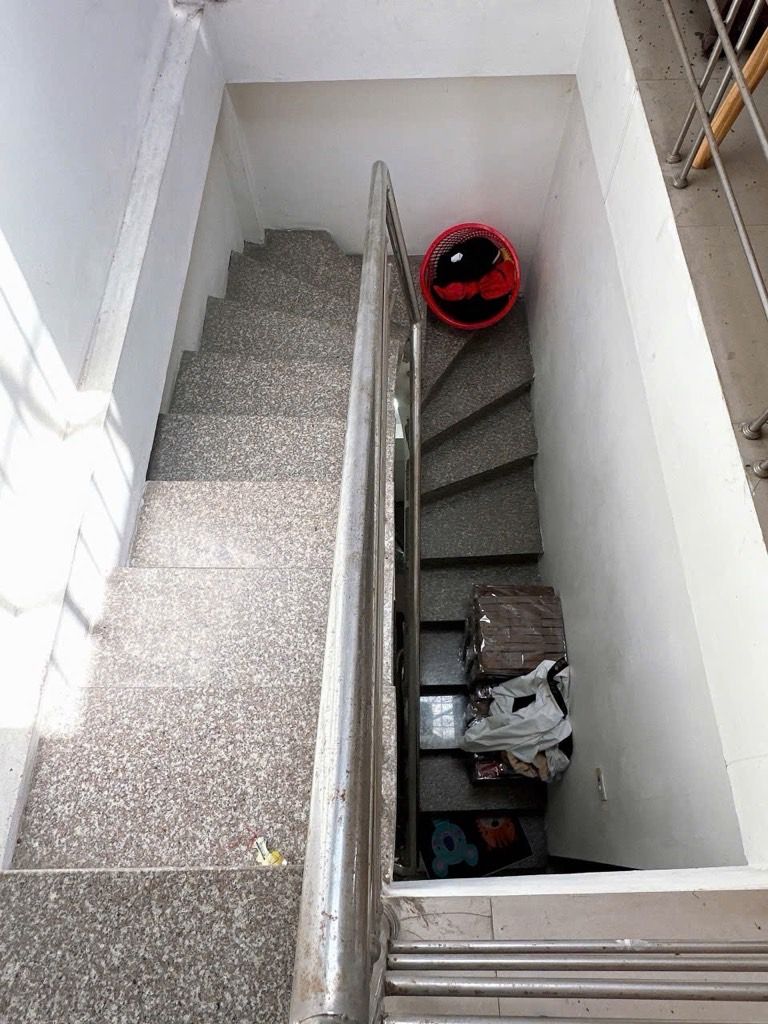 Bán nhà Thuý Lĩnh - diện tích 25m2 4 tầng - Lô góc - giá 3,6 tỷ