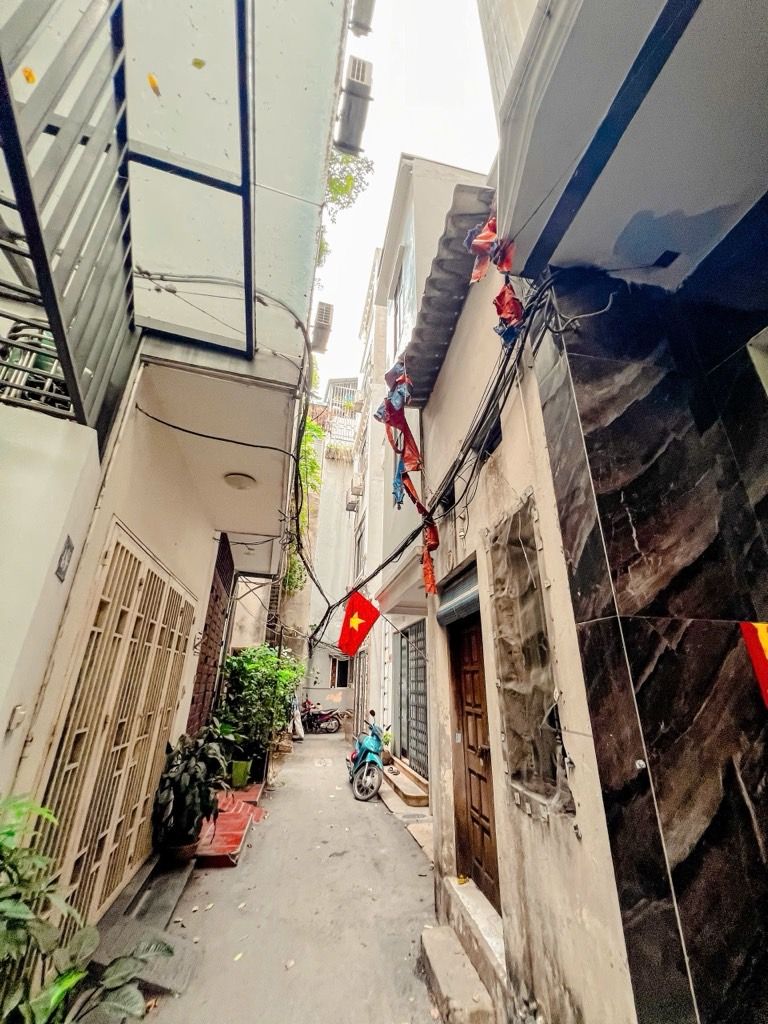 Bán nhà ngõ Thịnh Quang - diện tích 21,2m2 1 tầng - Đất sạch - giá 4,5 tỷ