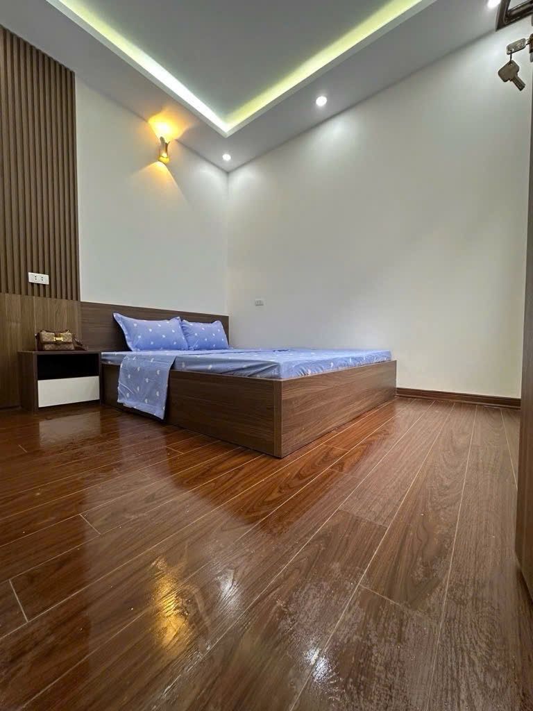 Bán nhà Cát Linh - diện tích 18,6m2 4 tầng - Lô góc 3 mặt thoáng - giá 6,25 tỷ