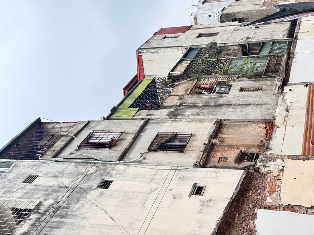 Bán nhà Bạch Mai - diện tích 15m2 5 tầng - Vị trí hiếm có - giá 3,2 tỷ