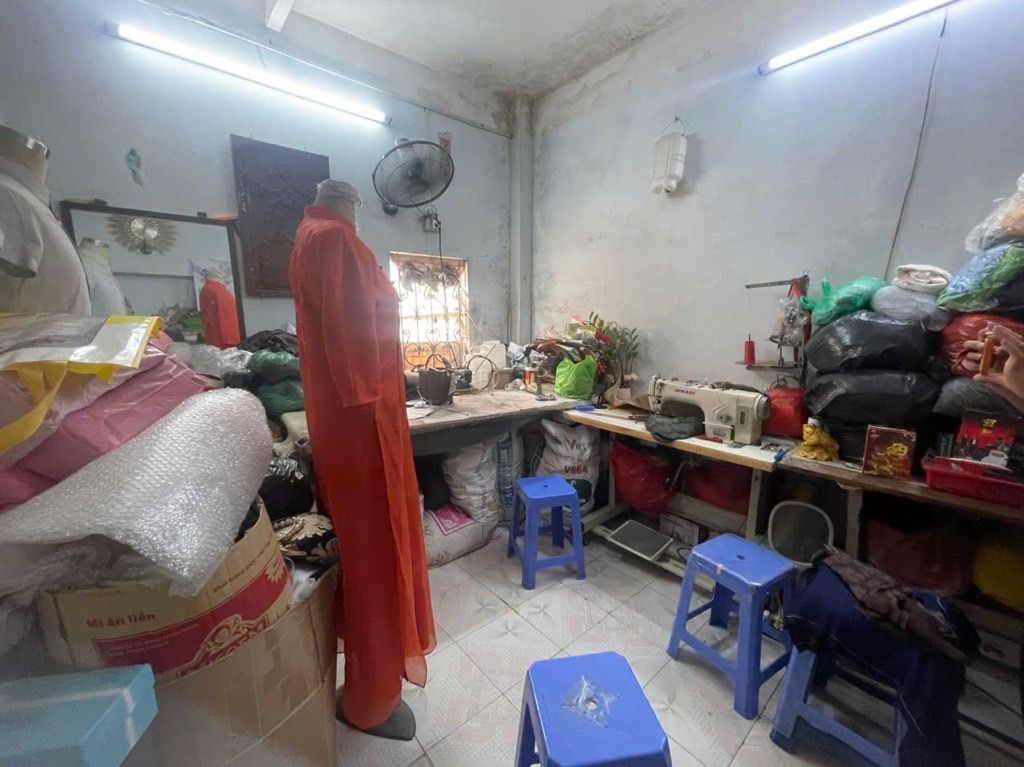 Bán nhà Bạch Mai - diện tích 15m2 5 tầng - Vị trí hiếm có - giá 3,2 tỷ