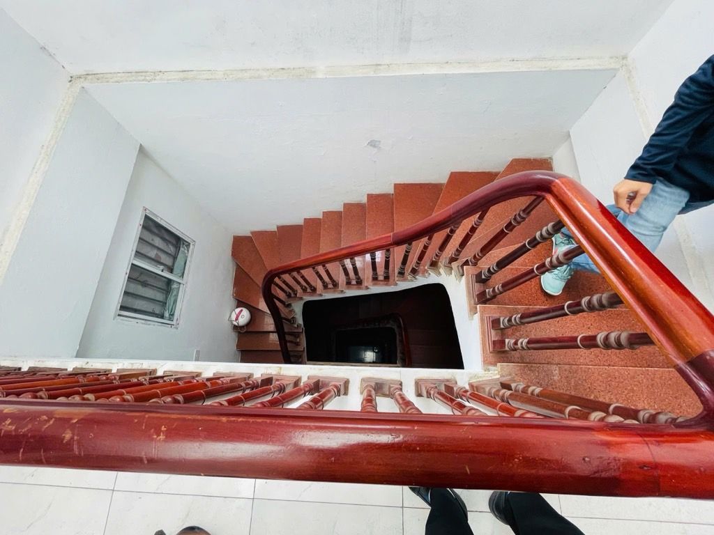 Bán nhà Chùa Bộc - diện tích 40.1m2 5 tầng - Lô góc - giá 13,2 tỷ