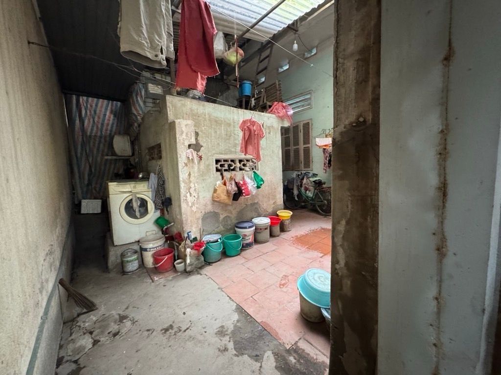 Bán nhà Nguyễn Lân - diện tích 61,2m2 1 tầng - MẶT NGÕ - Ô TÔ - 1 NHÀ RA PHỐ - HAI MẶT TIỀN - NỞ HẬU - giá 18,5 tỷ