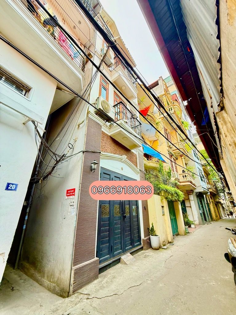 Bán nhà Trương Định - diện tích 51m2 5 tầng - Ngõ ô tô tải - giá 17,5 tỷ