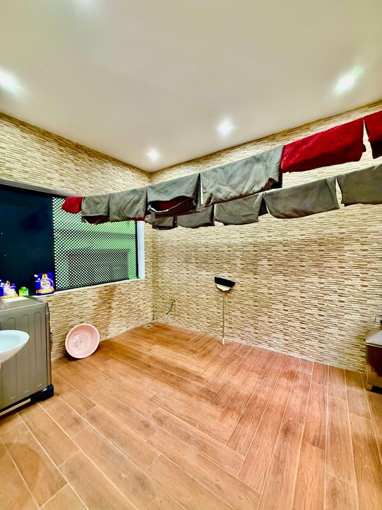 Bán nhà Trương Định - diện tích 51m2 5 tầng - Ngõ ô tô tải - giá 17,5 tỷ