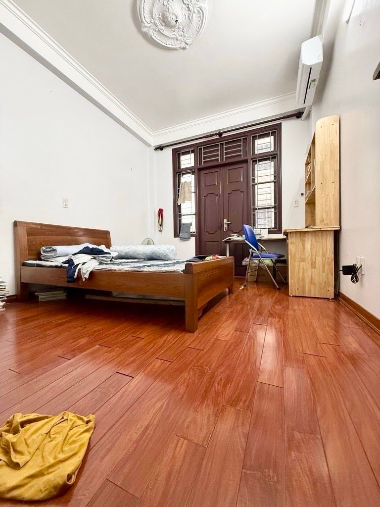 Bán nhà Hoàng Mai - diện tích 41m2 6 tầng - Ngõ ba gác - giá 10,66 tỷ