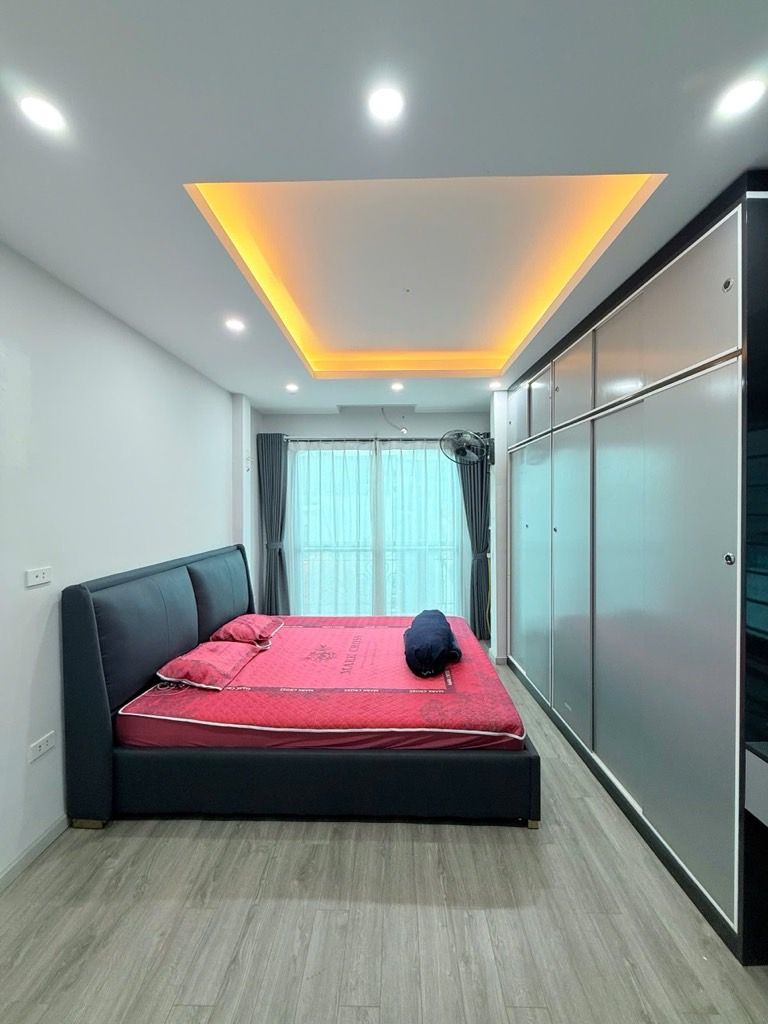 Bán nhà Giáp Nhị - diện tích 33m2 6 tầng - MẶT PHỐ KINH DOANH – LÔ GÓC – NHÀ ĐẸP NHƯ MỚI - giá 13,6 tỷ