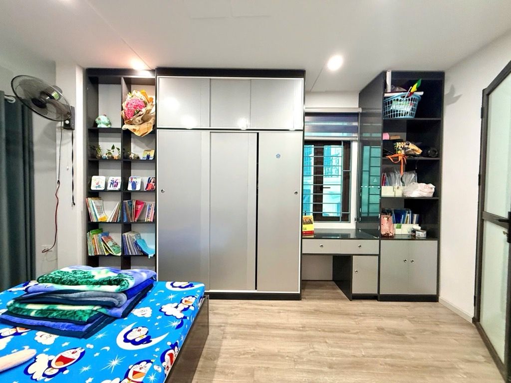 Bán nhà Giáp Nhị - diện tích 33m2 6 tầng - MẶT PHỐ KINH DOANH – LÔ GÓC – NHÀ ĐẸP NHƯ MỚI - giá 13,6 tỷ