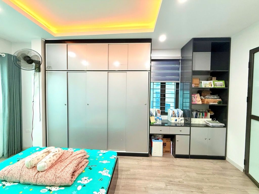 Bán nhà Giáp Nhị - diện tích 33m2 6 tầng - MẶT PHỐ KINH DOANH – LÔ GÓC – NHÀ ĐẸP NHƯ MỚI - giá 13,6 tỷ