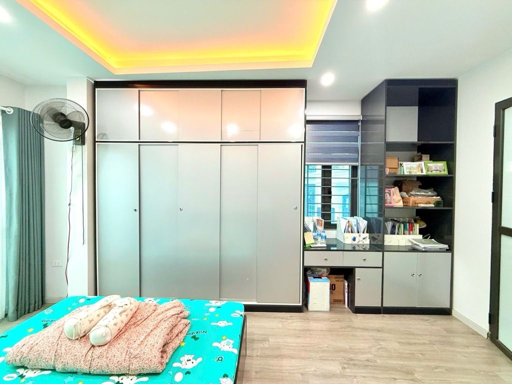 Bán nhà Giáp Nhị - diện tích 33m2 6 tầng - MẶT PHỐ KINH DOANH – LÔ GÓC – NHÀ ĐẸP NHƯ MỚI - giá 13,6 tỷ