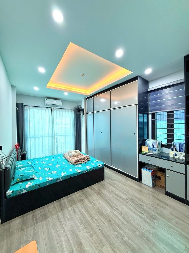 Bán nhà Giáp Nhị - diện tích 33m2 6 tầng - MẶT PHỐ KINH DOANH – LÔ GÓC – NHÀ ĐẸP NHƯ MỚI - giá 13,6 tỷ