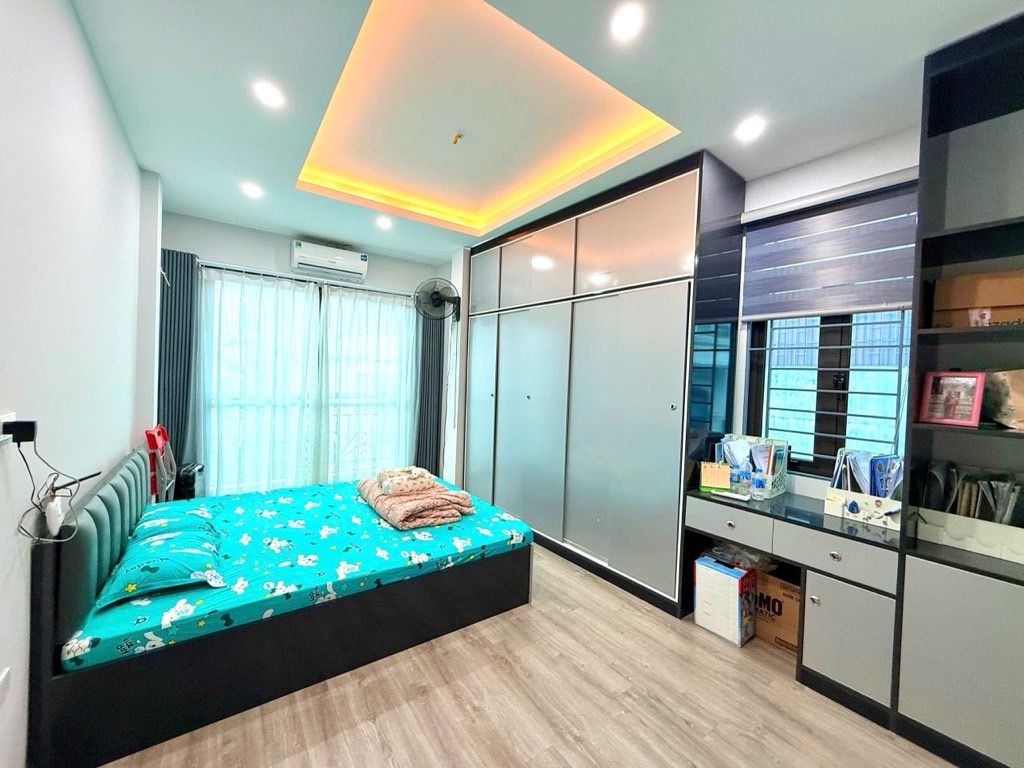 Bán nhà Giáp Nhị - diện tích 33m2 6 tầng - MẶT PHỐ KINH DOANH – LÔ GÓC – NHÀ ĐẸP NHƯ MỚI - giá 13,6 tỷ