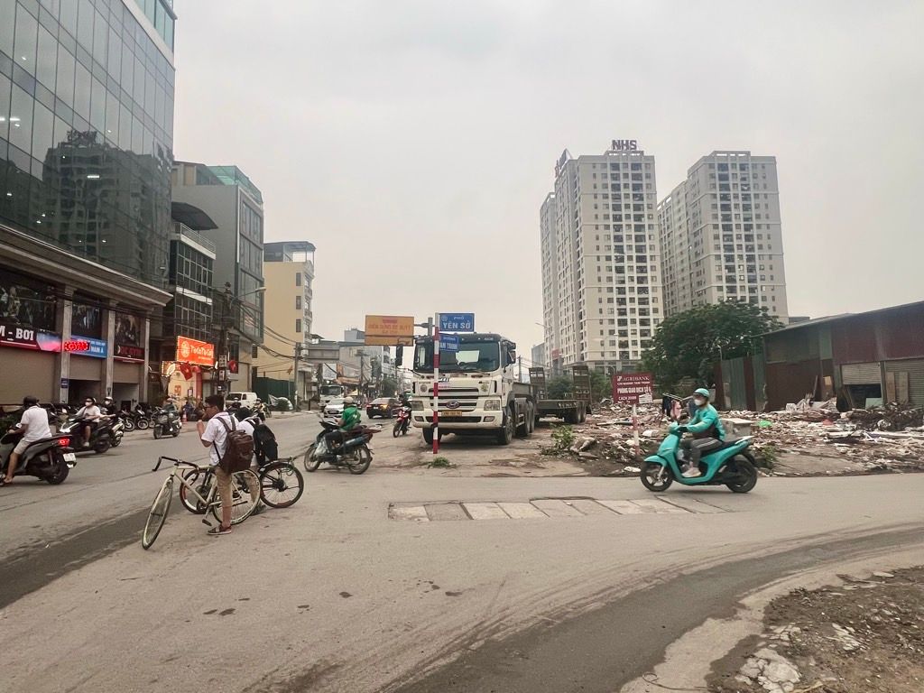 Bán nhà Yên Sở - diện tích 91m2 3 tầng - Mặt phố, ô tô tránh, kinh doanh - giá 14,5 tỷ