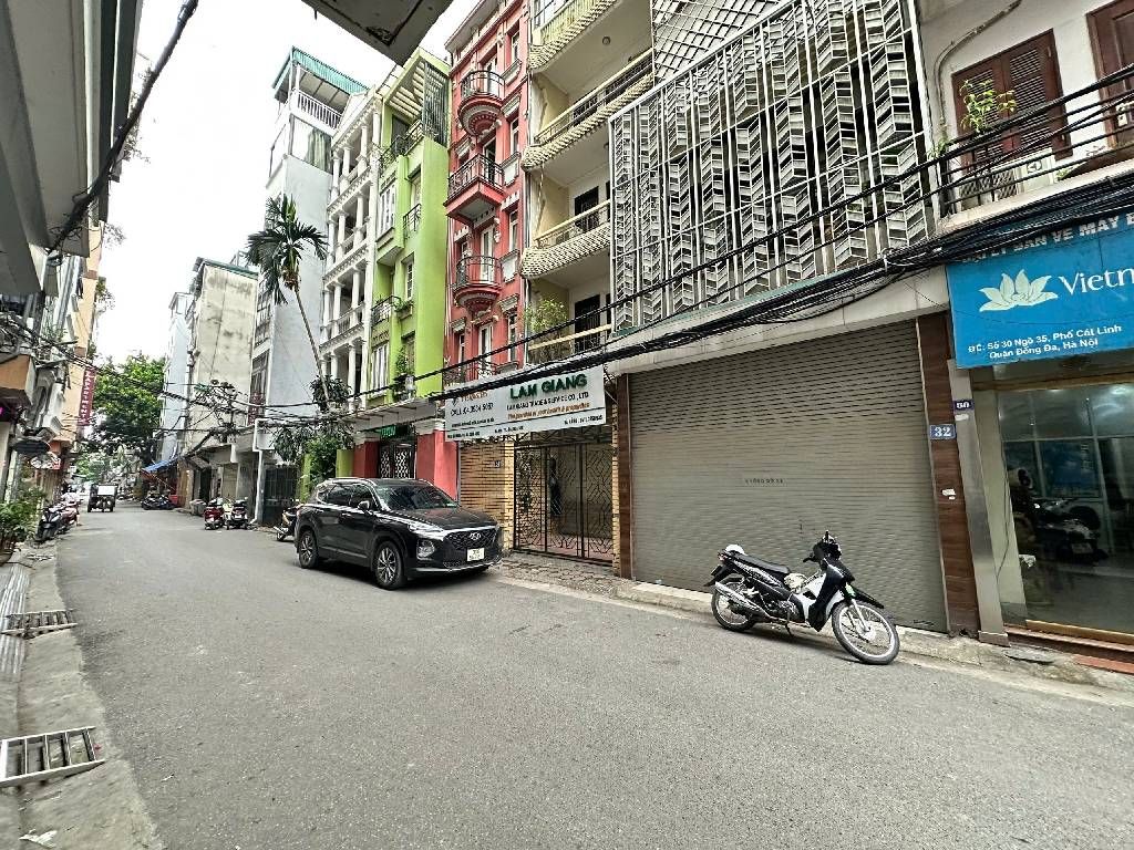 Bán nhà Cát Linh - diện tích 40m2 4 tầng - ô tô tránh - giá 16,5 tỷ