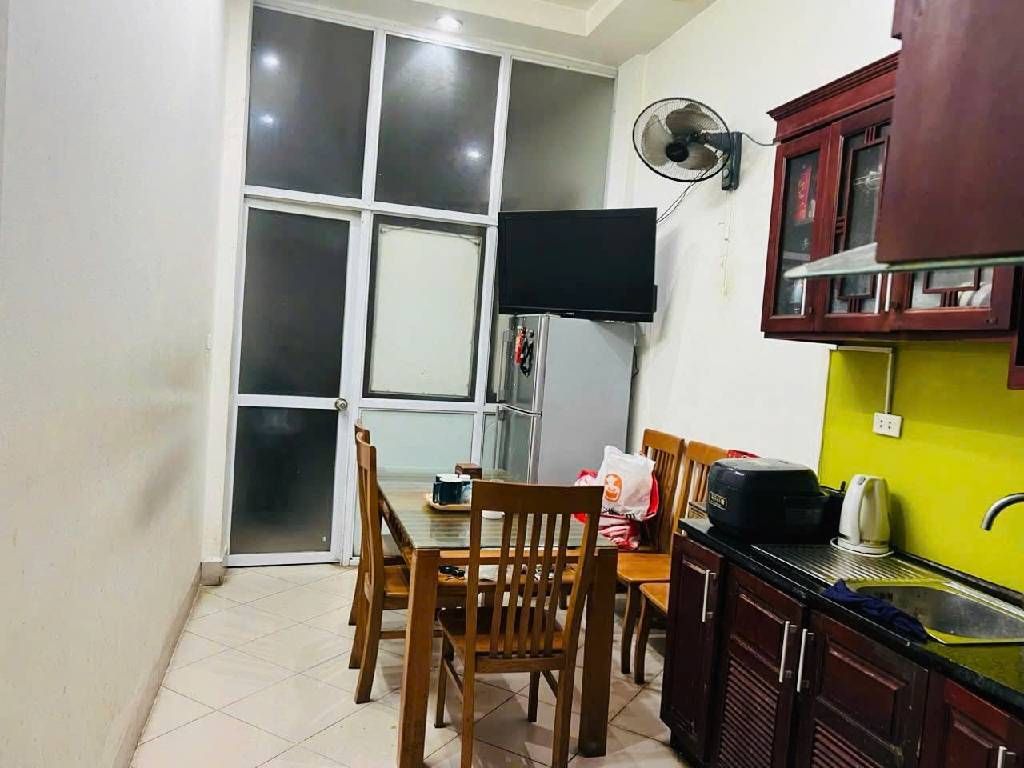 Bán nhà Cát Linh - diện tích 40m2 4 tầng - ô tô tránh - giá 16,5 tỷ