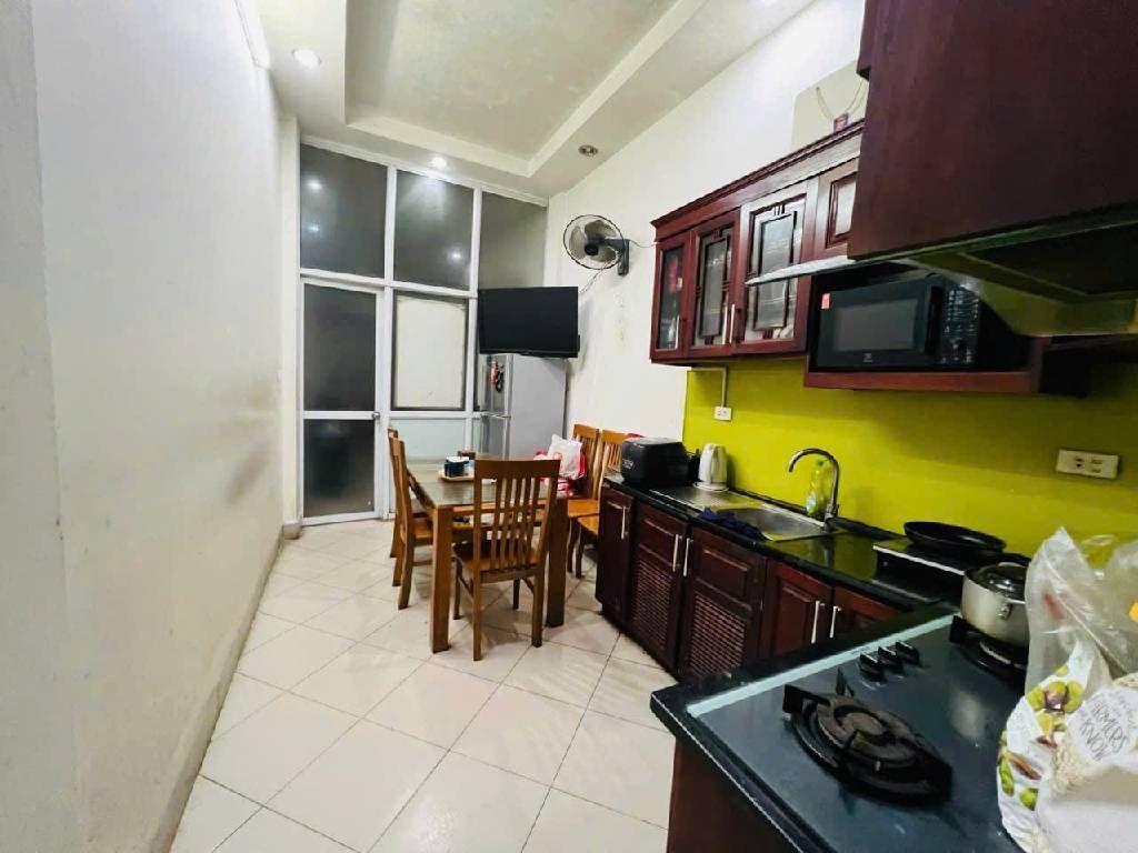 Bán nhà Cát Linh - diện tích 40m2 4 tầng - ô tô tránh - giá 16,5 tỷ