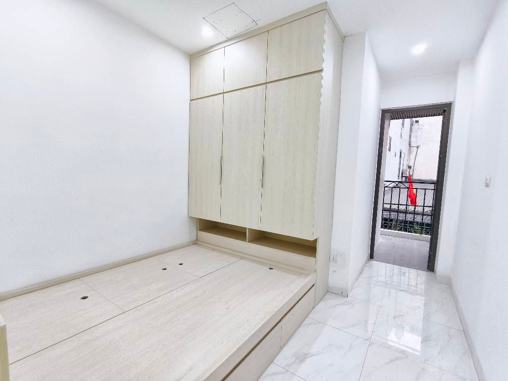 Bán nhà Tân Khai - diện tích 32m2 1 tầng - Thang máy - giá 1,6 tỷ