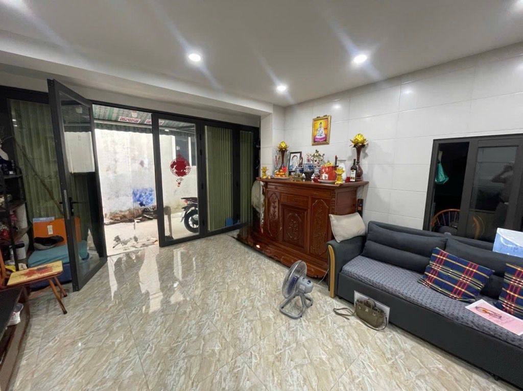 Bán nhà Phố 8/3 - diện tích 19,2m2 1 tầng - Lô góc, kinh doanh - giá 5,85 tỷ