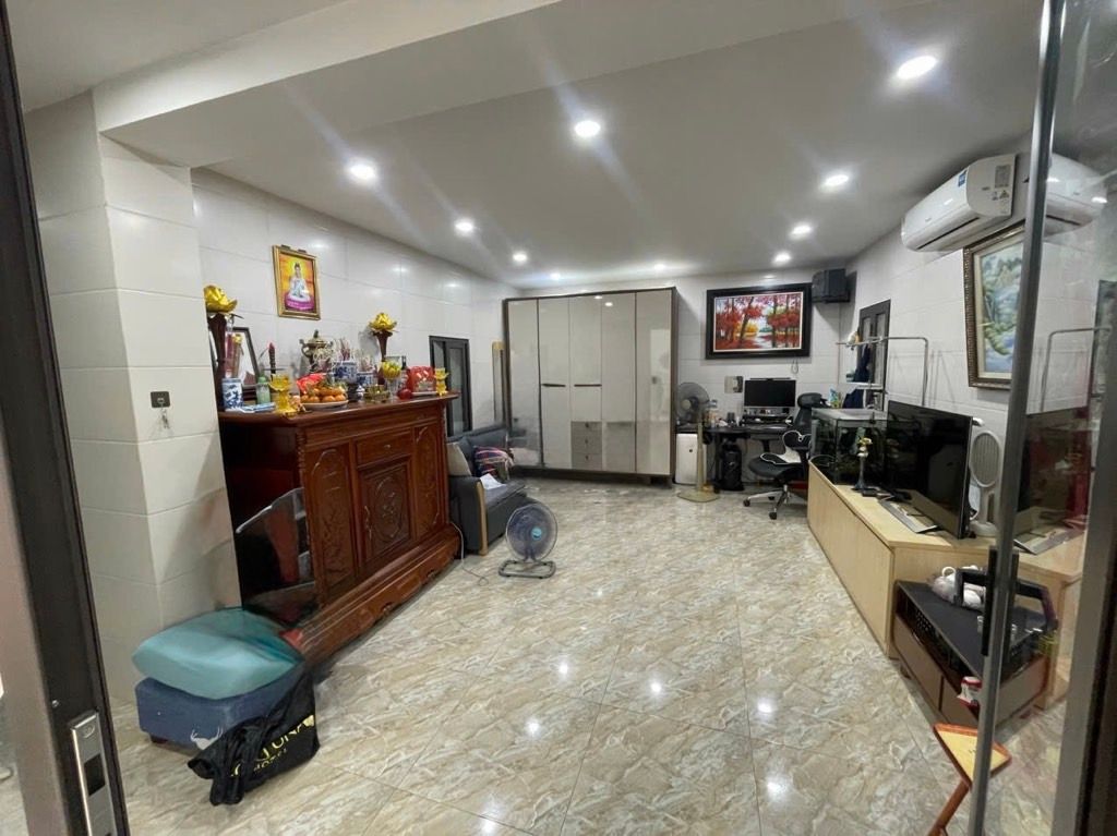 Bán nhà Phố 8/3 - diện tích 19,2m2 1 tầng - Lô góc, kinh doanh - giá 5,85 tỷ