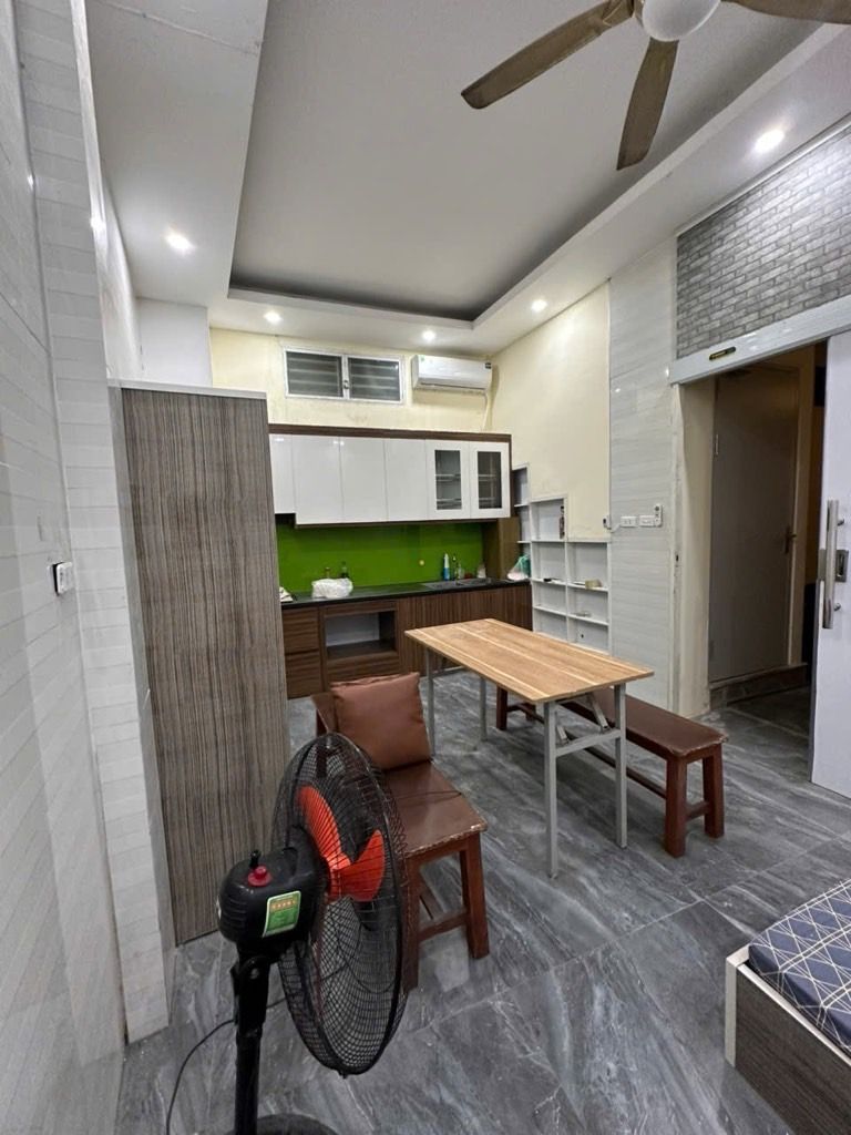 Bán nhà Kim Giang - diện tích 56m2 5 tầng - Ô tô lùi tận cửa - giá 14,5 tỷ