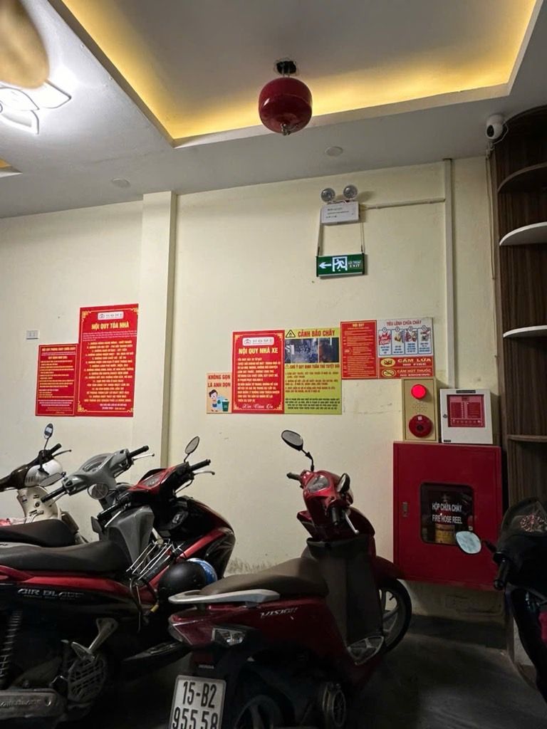 Bán nhà Kim Giang - diện tích 56m2 5 tầng - Ô tô lùi tận cửa - giá 14,5 tỷ