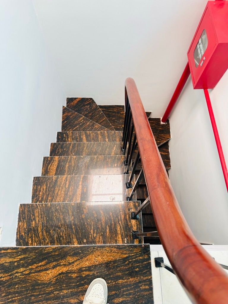 Bán nhà Văn Chương - diện tích 49m2 8 tầng - Nhà mới đẹp, xây kinh doanh dòng tiền - giá 20 tỷ