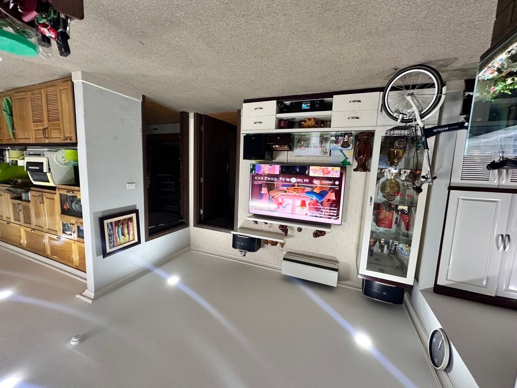 Bán nhà Ngõ 102 Trường Chinh - diện tích 91m2 5 tầng - Nội thất cao cấp - giá 8,8 tỷ