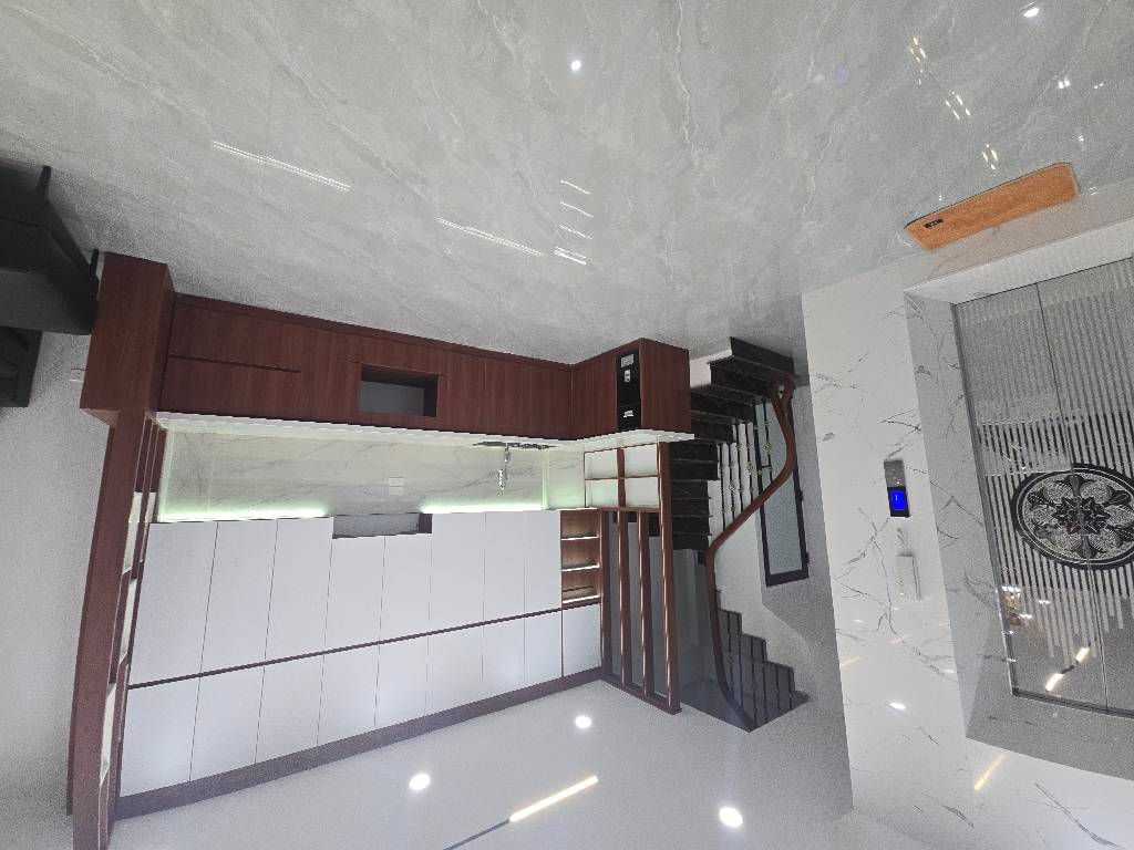 Bán nhà Ngũ Nhạc - diện tích 52m2 6 tầng - Ô TÔ ĐỖ CỬA - giá 14,5 tỷ