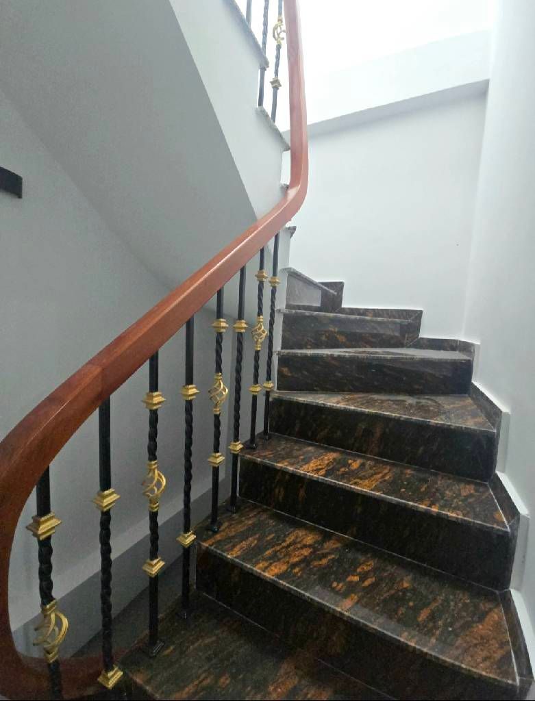 Bán nhà Ngũ Nhạc - diện tích 61.7m2 6 tầng - Nhà thang máy, mới keng, full nội thất cao cấp - giá 15,6 tỷ