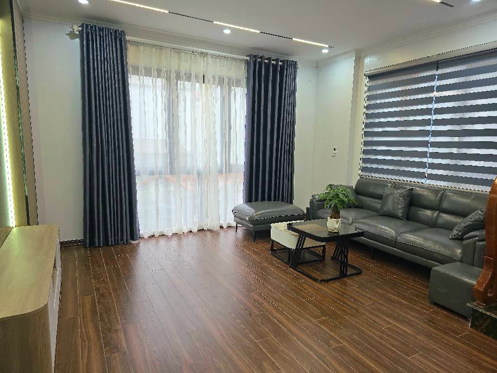 Bán nhà Ngũ Nhạc - diện tích 61.7m2 6 tầng - Nhà thang máy, mới keng, full nội thất cao cấp - giá 15,6 tỷ