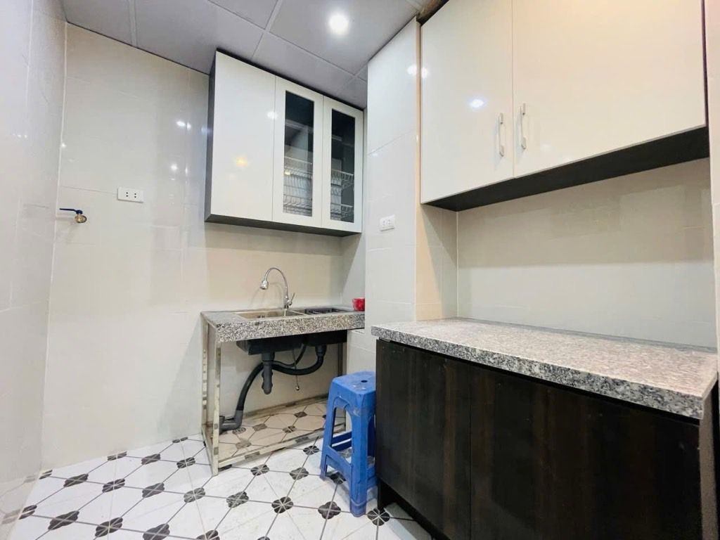 Bán nhà Phương Mai - diện tích 27.6m2 2 tầng - Ô TÔ ĐỖ SÁT NHÀ - giá 3,9 tỷ