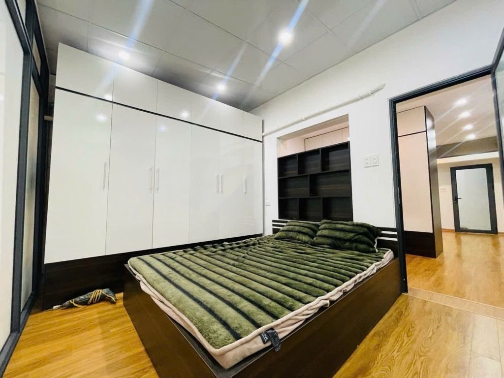 Bán nhà Phương Mai - diện tích 27.6m2 2 tầng - Ô TÔ ĐỖ SÁT NHÀ - giá 3,9 tỷ